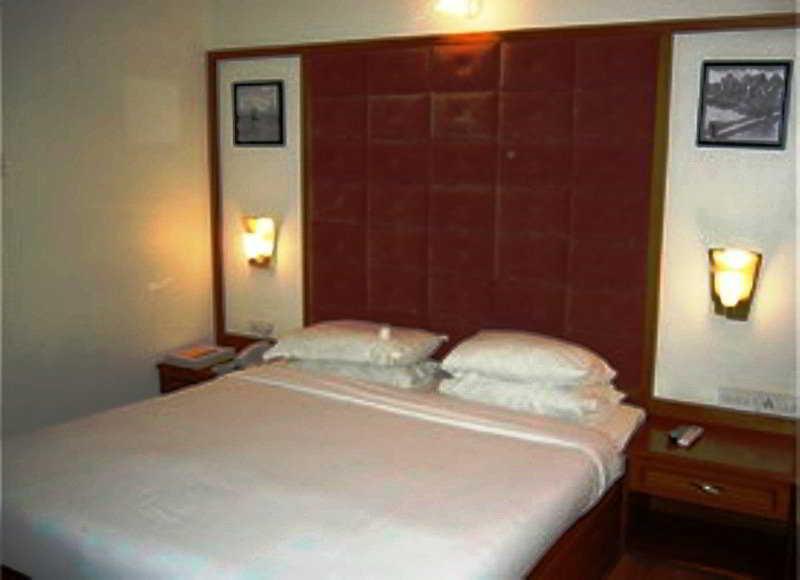 Oyo 5630 Beverly Hills 3*
