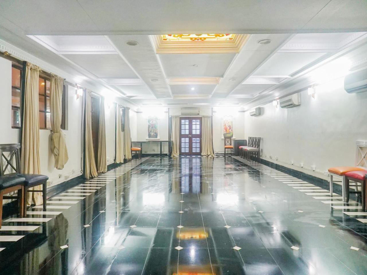 Oyo 5630 Beverly Hills Pune